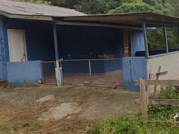 Casa com Terreno 800m� � Venda em Agudos do Sul